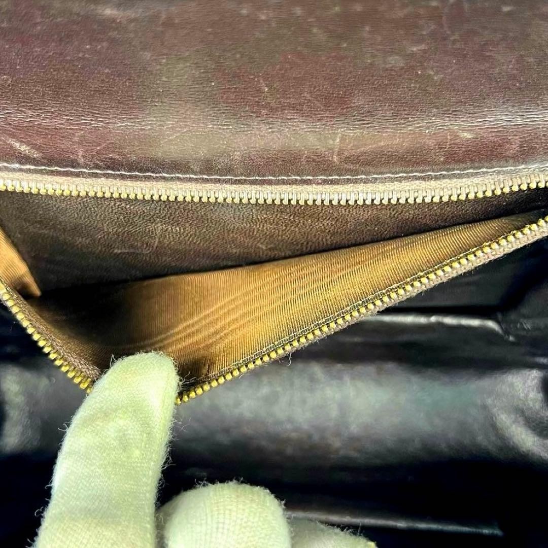 Extremely Beautiful Condition Celine Shoulder Bag… - image 8