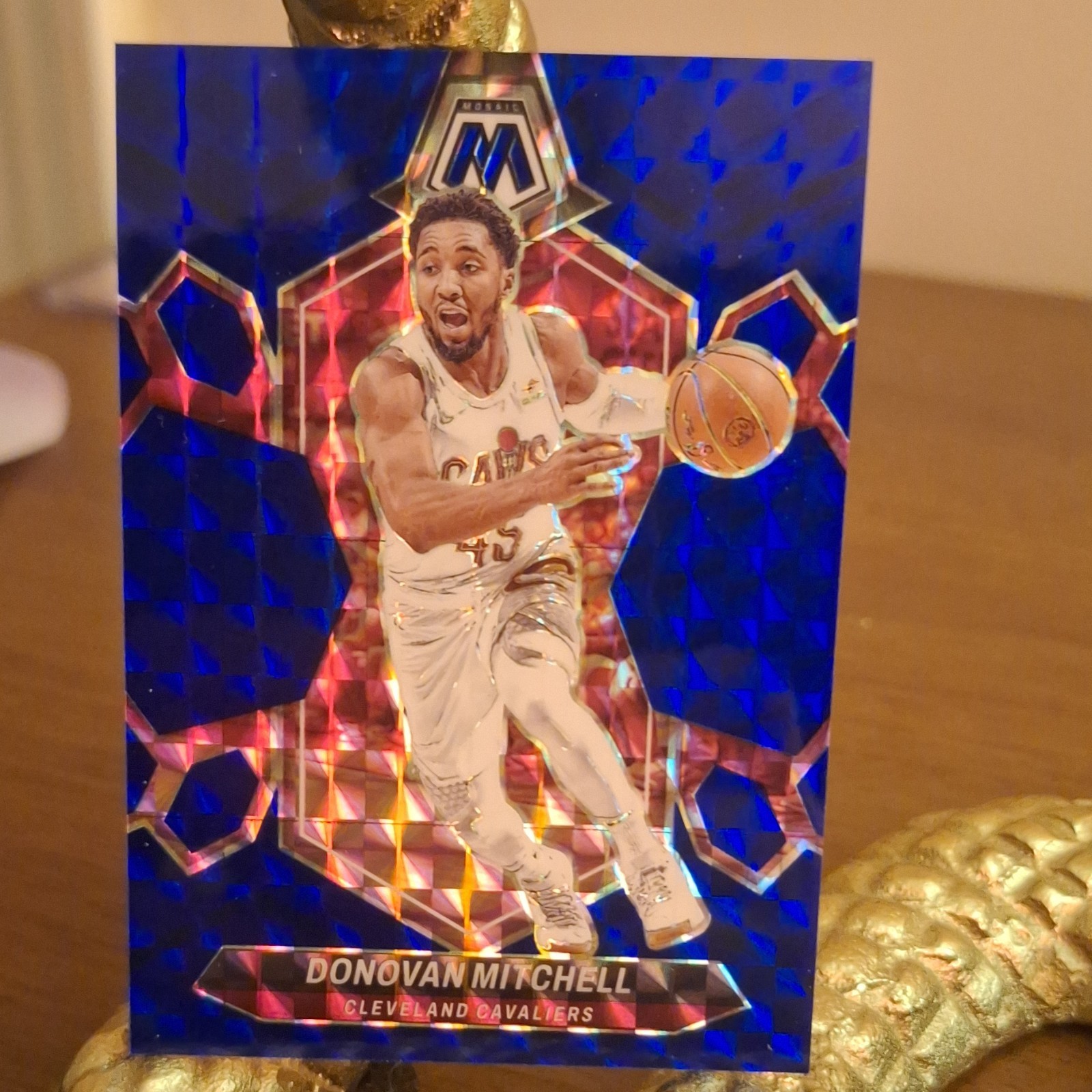 Panini Mosaic 2023-24 Donovan Mitchell #143 Blue Mosaic Prizm /199 Cavaliers