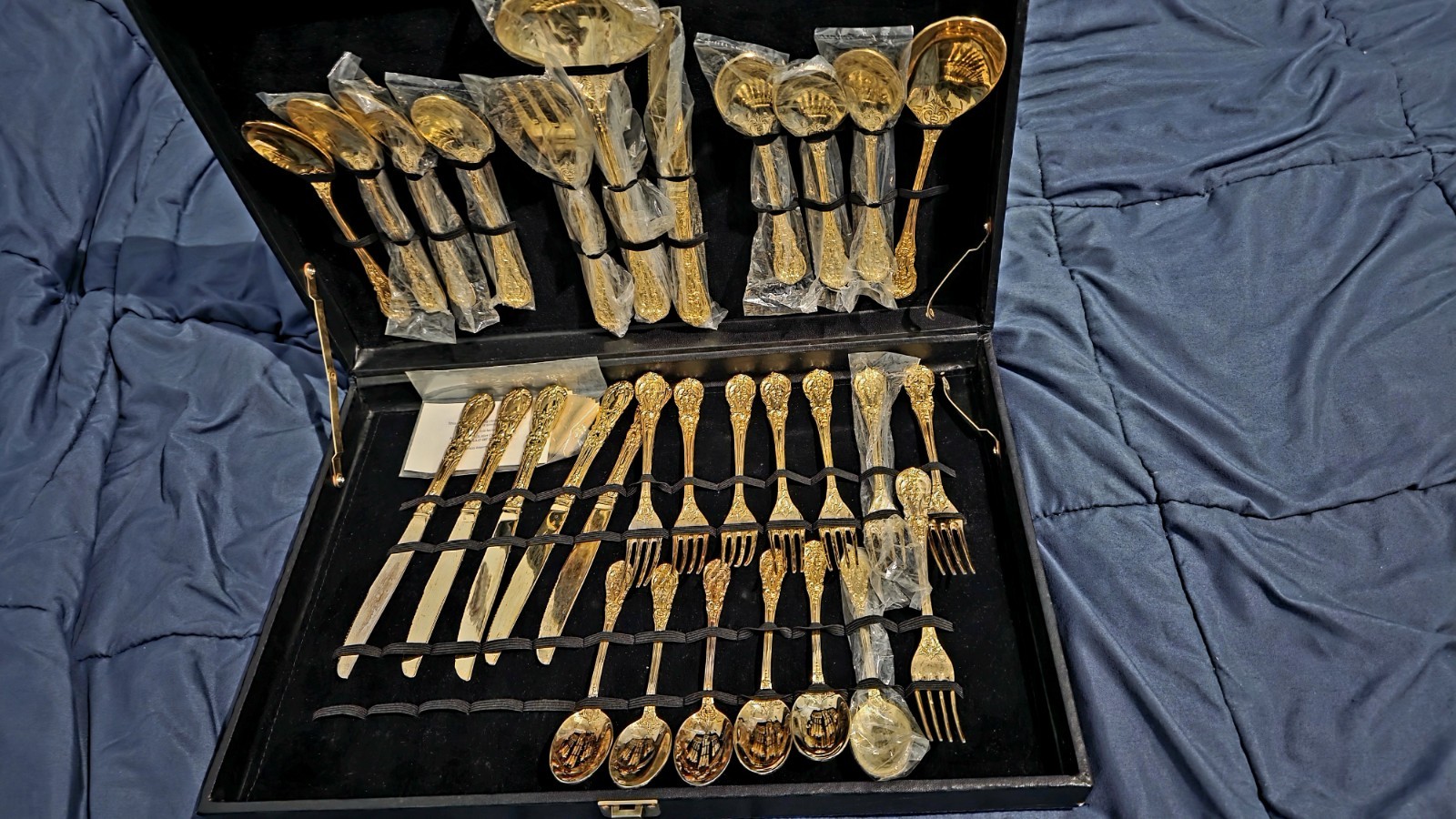 WM Rogers & Son Enchanted Rose Gold Plated Silverware Flatware 