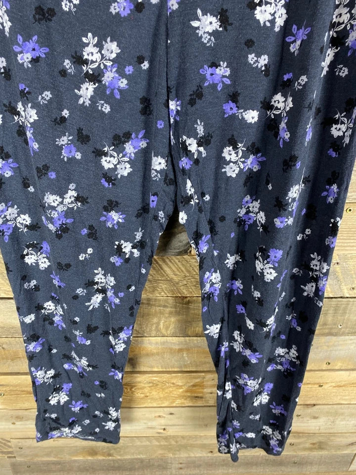 Simply Vera Vera Wang Women's Sz XL Sleep Lounge Pants Black With Purple Flowers - Image 4 of 4