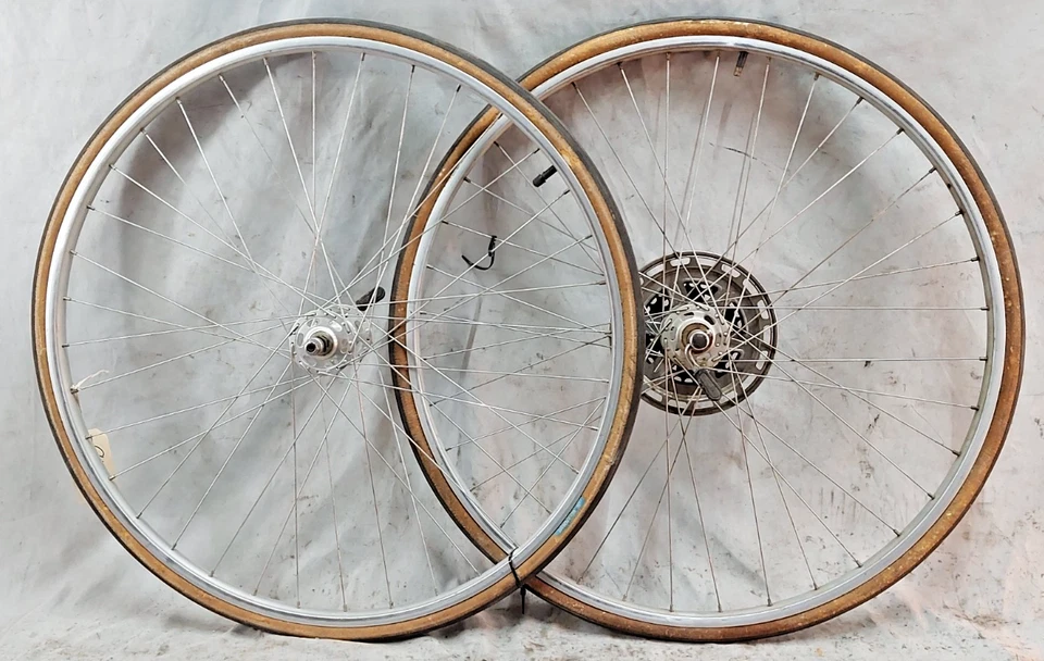 Shimano DuraAce 27" Road Bike WheelSet 126/100 Freewheel QR High Flange 36S Cafe - Image 2 of 4