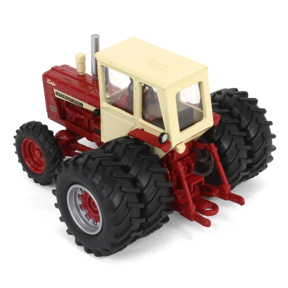 Spec Cast 1/64 IH Farmall 1256 4WD Tractor Front Wheel Assist, Dual Rear ZJD1947 - Image 4 of 4