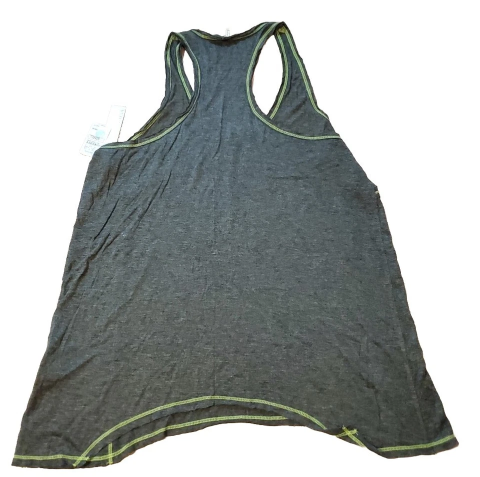 Regata Madigan Feminina Cinza S Neiman Marcus Nova Com Etiqueta Razorback Fitness Yoga EUA Corrida - Imagem 2 de 4