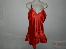 VTG Lady Cameo Dallas Red satin Nightgown M pleated