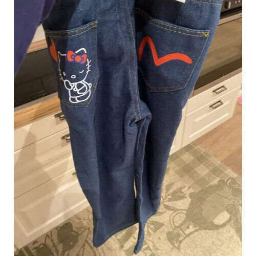 EVISU x HELLO KITTY Collaboration Jeans Good Condition Japan EVISU x HELLO KITTY Collaboration Jeans Good Condition Japan