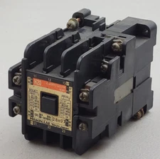 Hitachi H20 AC600V AC Magnetic Contactor