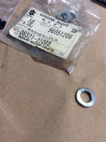 LOCK WASHER, UPPER FRONT *{B,C&EC,N&EN}*