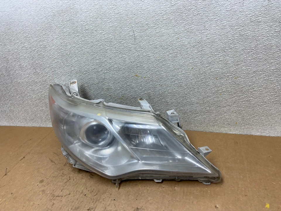 2012 2013 2014 Toyota Camry Right Passenger RH Halogen Headlight Z7962 DW - Image 2 of 4