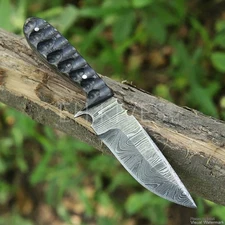 6'' Handmade Damascus Steel Hunting Sharp Modern Skinner Knife with Sheath