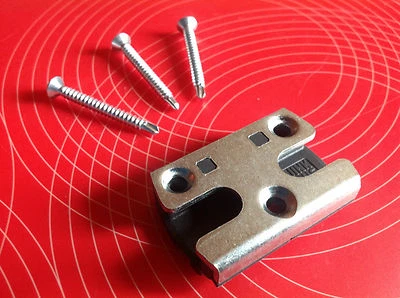 Winkhaus Sicherheits-Schließblech S.61 Alt SBS.K.61 Inkl. Schrauben Pilzkopf