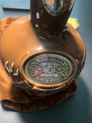 ROYAL SALUTE 21 YEARS OLD BLENDED SCOTCH WHISKY BOTTLE EMPTY CHIVAS with Sleeve