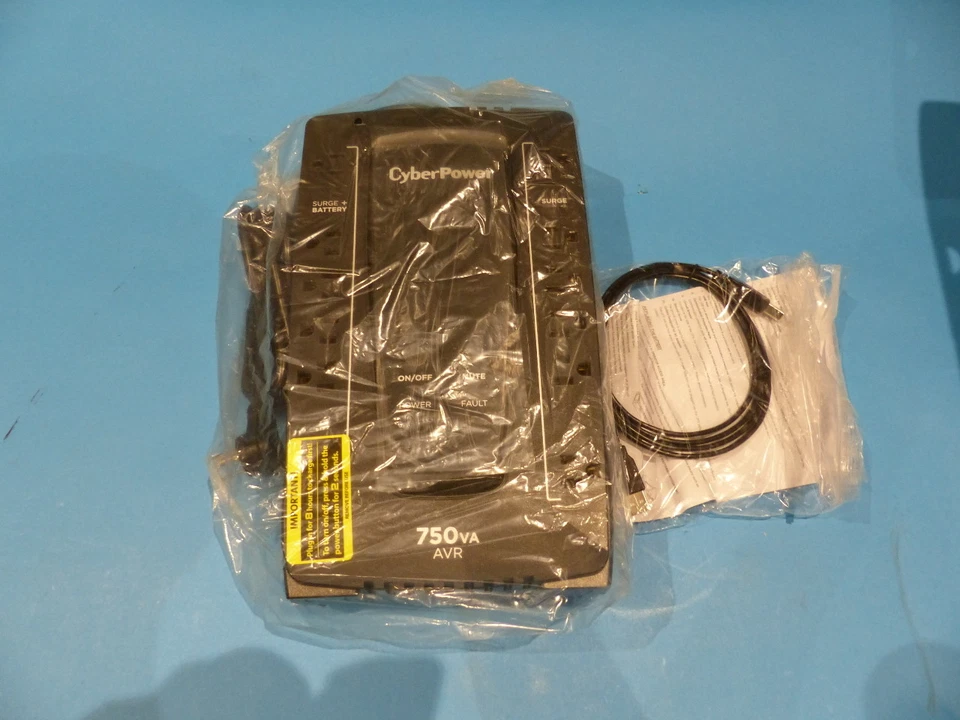 CYBERPOWER AVRG750U 750 VA 450 WATTS 12 OUTLETS COMPACT UPS W/ AUTOMATIC VOLTAGE - Image 2 of 2