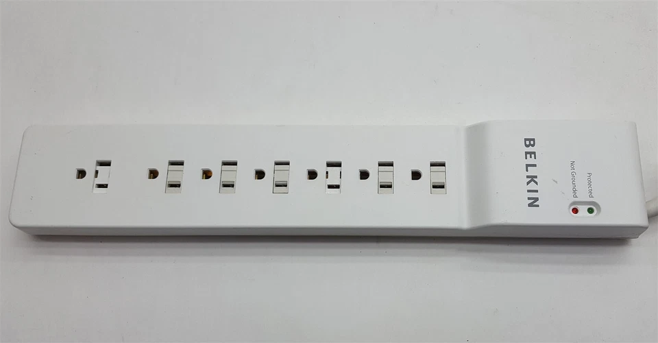 Belkin BE107000-06-CM 7-Outlet Commercial 6' Surge Protector 120V Lot 13 - Image 3 of 4