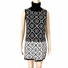 Romeo & Juliet Couture Womens Tunic Size Medium Geometric Sleeveless Sweater Top