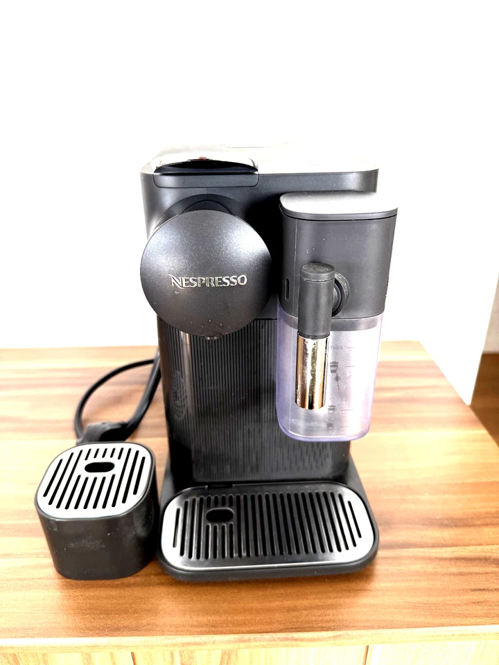 De'Longhi Lattissima One EN510.B, Foto 4 von 5
