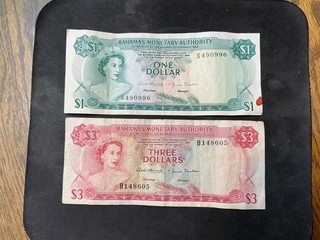 Bahamas 1968 1 & 3 Dollars 2 Banknote Lot. N4280