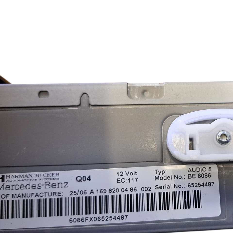 Mercedes-Benz A-Klasse W169 Radio A1698200486 - Bild 2 von 2