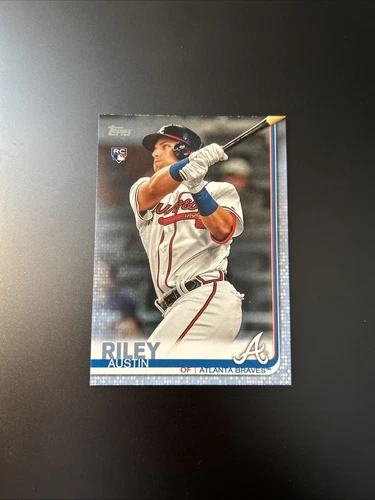 2019 Topps Update Series - Austin Riley #US100 Batting (RC) Fathers Day Blue /50