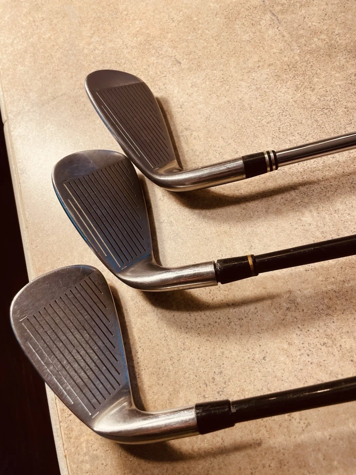 Juego de 4 cuñas de hierro para palos de golf Orlimar para hombre 5-PW Plus hueco y arena + grafito Foto 4 de 4