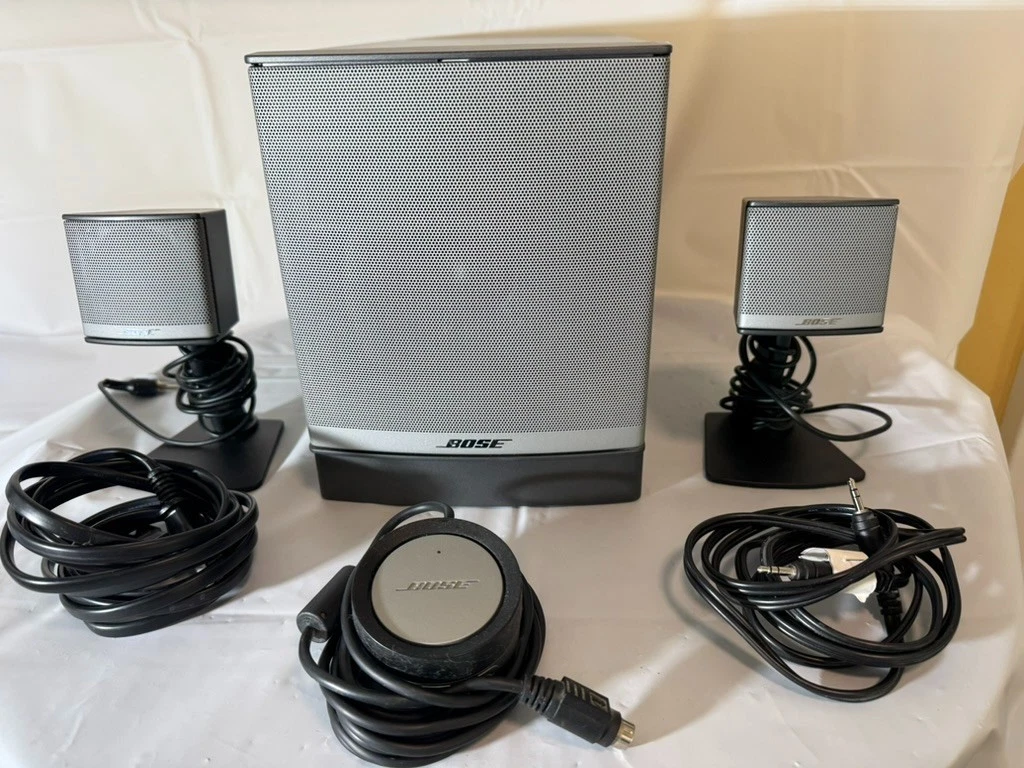 BOSE Companion 3 Series II system スピーカー Amazon.co.jp: Bose Companion 3 Series II system PCスピーカー