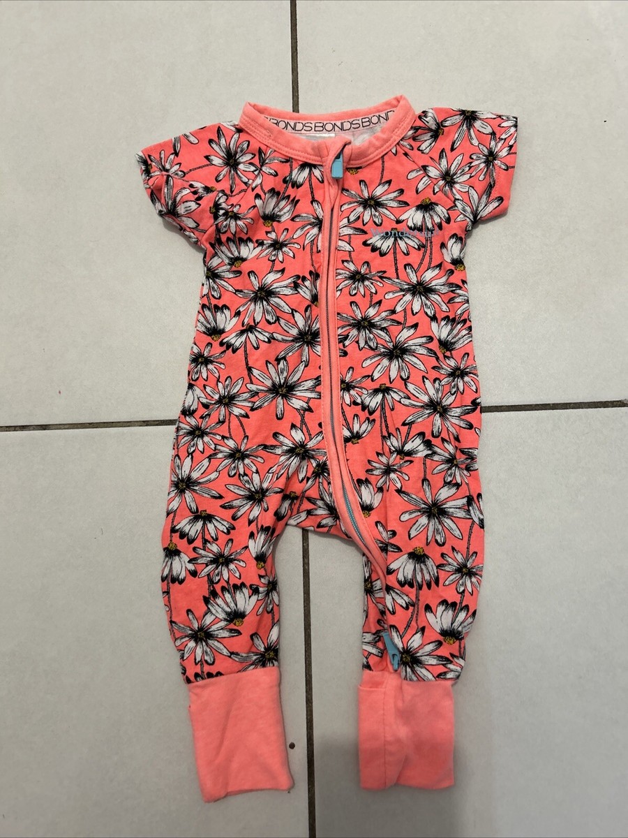 Bonds Zip Wondersuit Daisies one piece Sz 0000 SHORT SLEEVE (D75