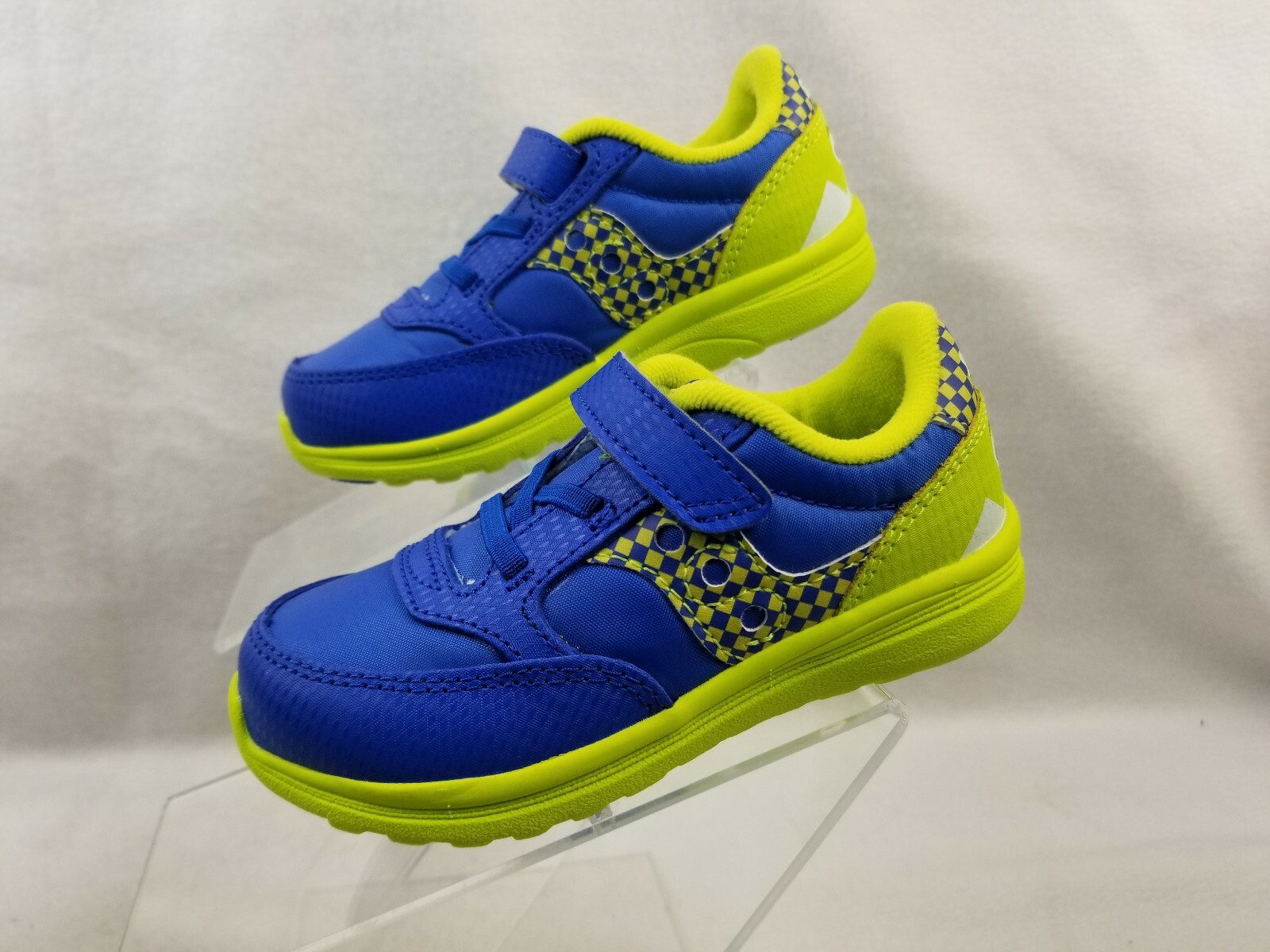 extra wide kids shoes