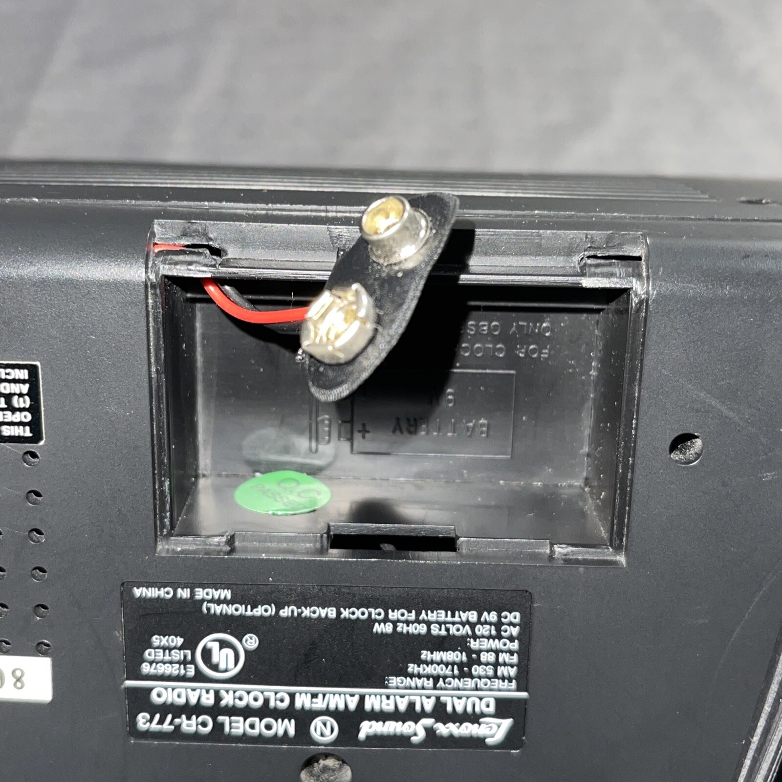 Lenoxx Sound Model CR773 Digital Dual Alarm AM/FM Clock Radio Large