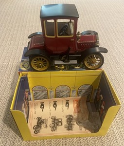 SCHUCO DEALER MODEL OPEL SENATOR A GOLD 93199158
