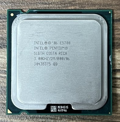  INTEL PENTIUM E5700 SLGTH - 3,00GHz/2M/800/06 - Dual Core - Sockel LGA775  
