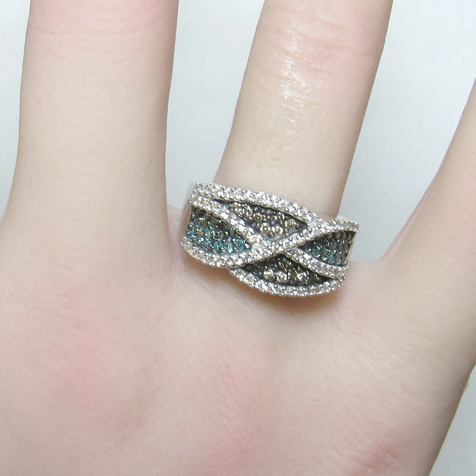 Anillo Estate de diamantes talla brillante coñac, azul y blanco de oro blanco de 10 quilates 0,63 quilates Foto 4 de 4