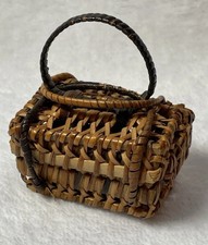 Vintage Mini Handmade Wicker Basket w/lid 1.5 x 1