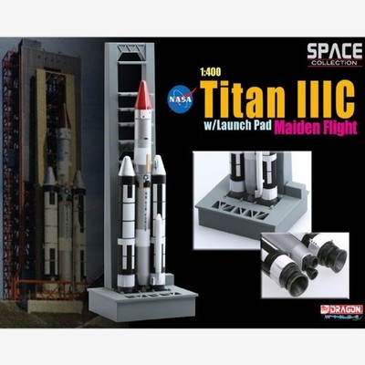 DRAGON 56341 1/400 SPACE TITAN IIIC w/LAUNCH PAD MAIDEN FLIGHT MODEL ROCKET