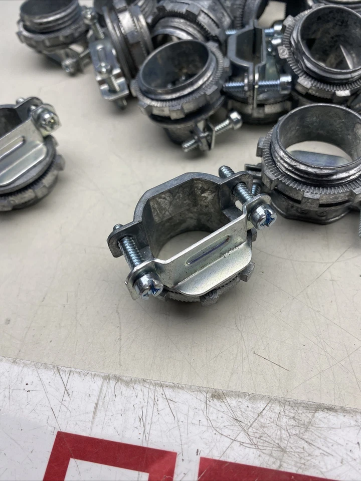 Conector de conducto Bridgeport 672-DC2 1” sin caja (lote de 25)  Foto 3 de 4