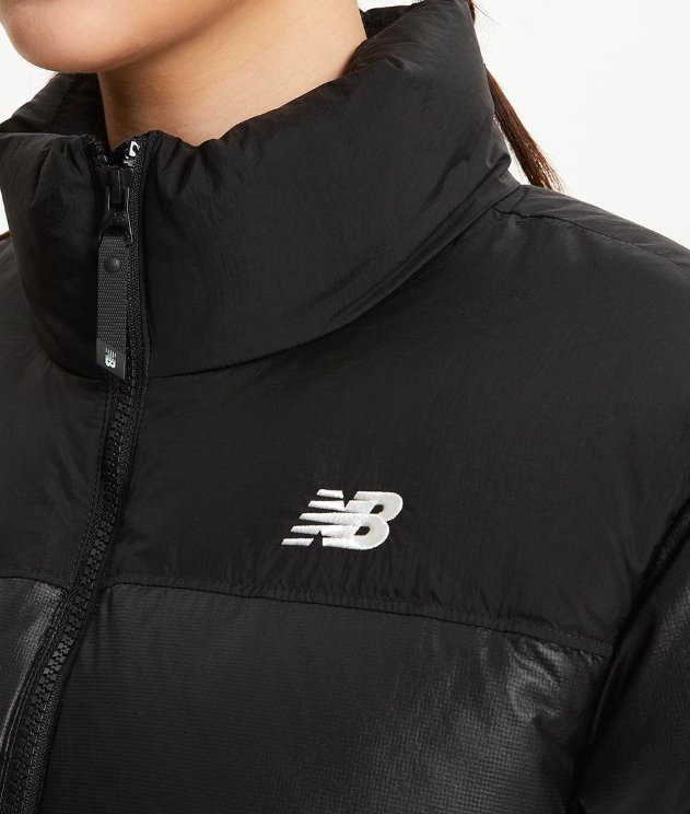 [NEW BALANCE] NBNPE4W102 /WOMEN Active Short  Down★6色 New Balance WOMEN Active Short Goose Down Black Color