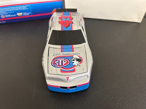 Action 1:24 Scale Bobby Hamilton 25th Anniversary 1996 #43 STP Pontiac Stock Car - Picture 3 of 12