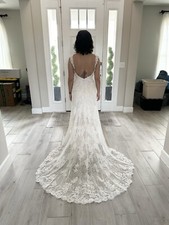 Essense Of Australia Wedding gown D1877