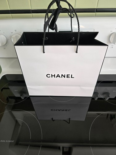Chanel VIP Client Ltd Ed Full Size NIB Chanel Takeaway Beaute Bag RARE! + free g
