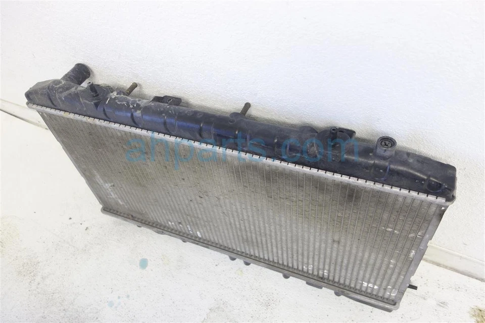 1995-1998 Nissan 200Sx Manual Trans Radiator 21410-Q5601 - Image 4 of 4