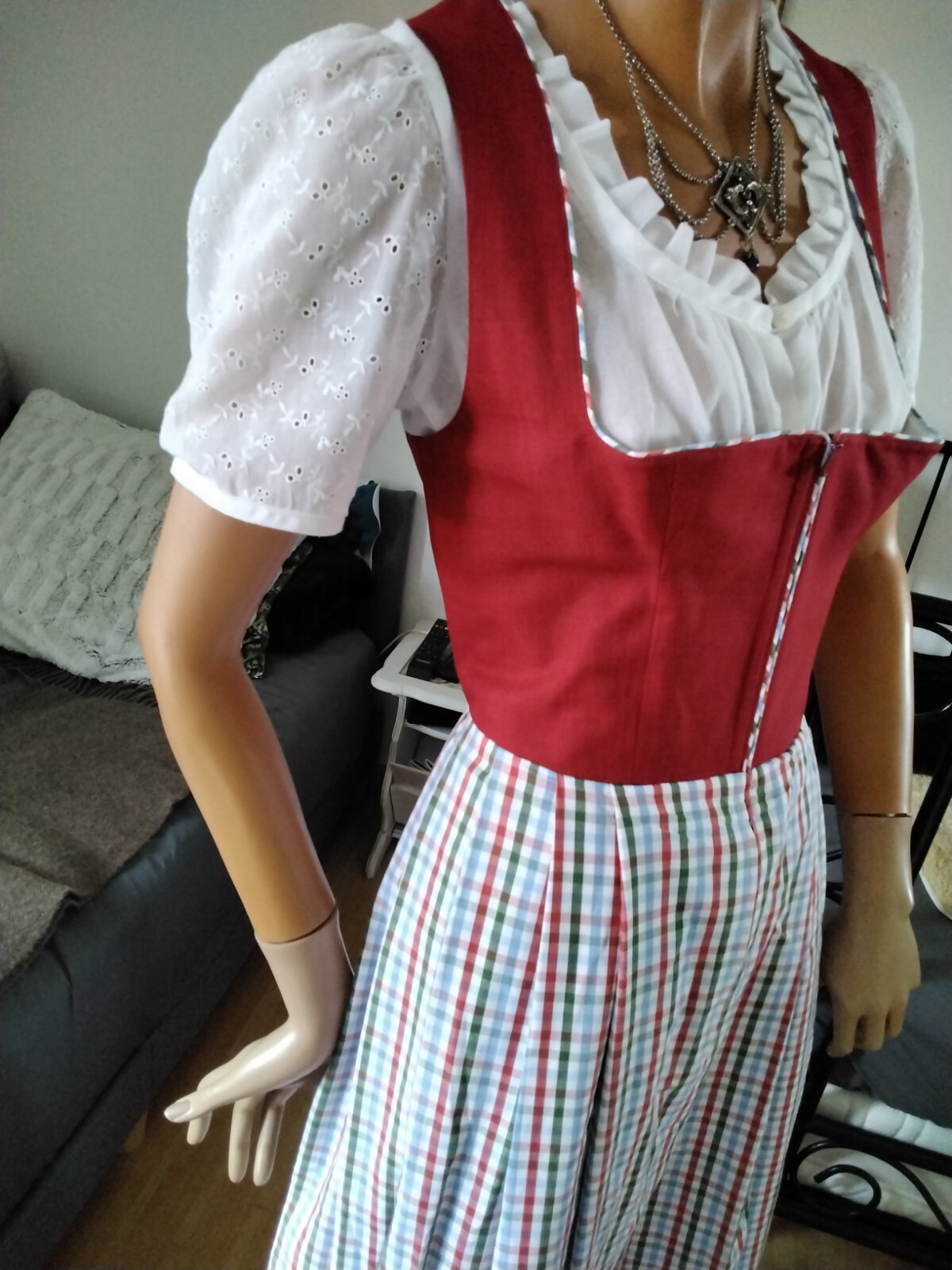 Bild 4 von 6