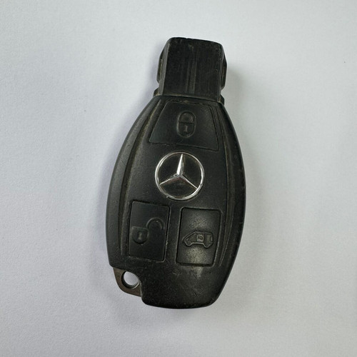 GENUINE MERCEDES 3 BUTTON REMOTE SMART KEY FOB SPRINTER VITO TESTED & WORKING - Picture 2 of 5