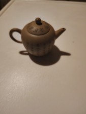 Chinese Yixing Zisha pottery teapot