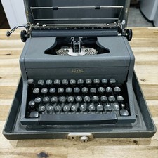 Royal Companion Portable Typewriter Working Vintage 40s 50s wCase Mechanical thumbnail