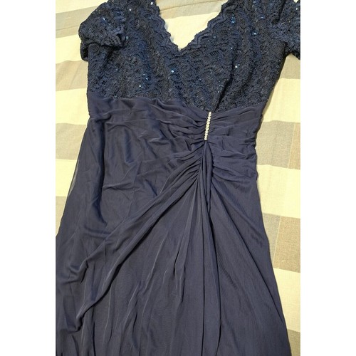 Betsy & Adam Lace-Top Waterfall-Detail Gown Women's Navy Sequined Zip Back 14W - Picture 14 of 18