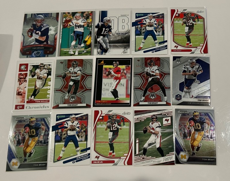 Tom Brady (12) Card Lot