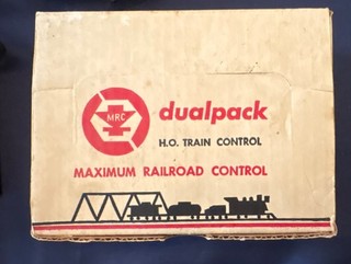 Dualpack HO Analog Train Control Transformer Model 770 120V AC 8VA Lights
