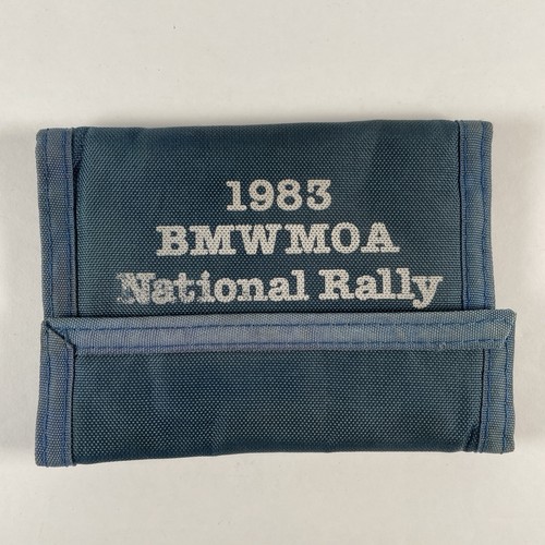 Portafoglio BMWMOA National Rally Lake Placid Olimpiadi 1983 Tri Fold Nylon BMW Blu