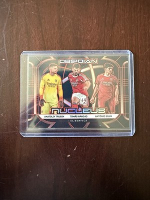 Panini Obsidian Soccer 2025-26 Nucleus SL Benfica Trubin Araujo Silva #10 1/75
