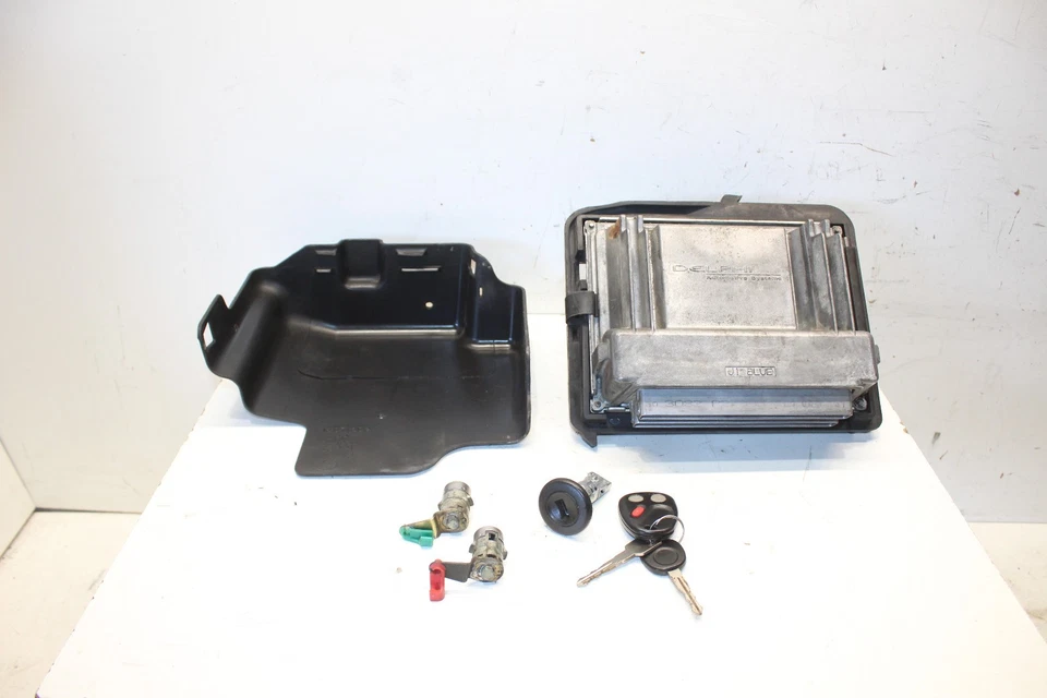2003-2007 HUMMER H2 6.0 ECU COMPUTER MODULE AND KEY WITH DOOR KEY INSERT OEM - Image 2 of 4