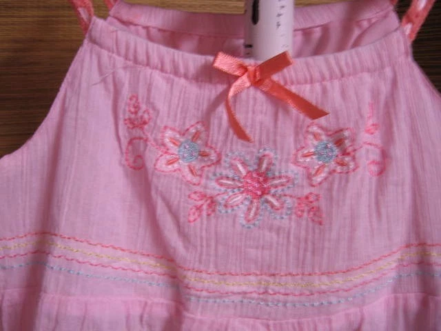 VESTIDO ROSA DE DISEÑO NANNETTE PRECIOSO BORDADO TALLA 6X COMO NUEVO $59 Foto 2 de 3