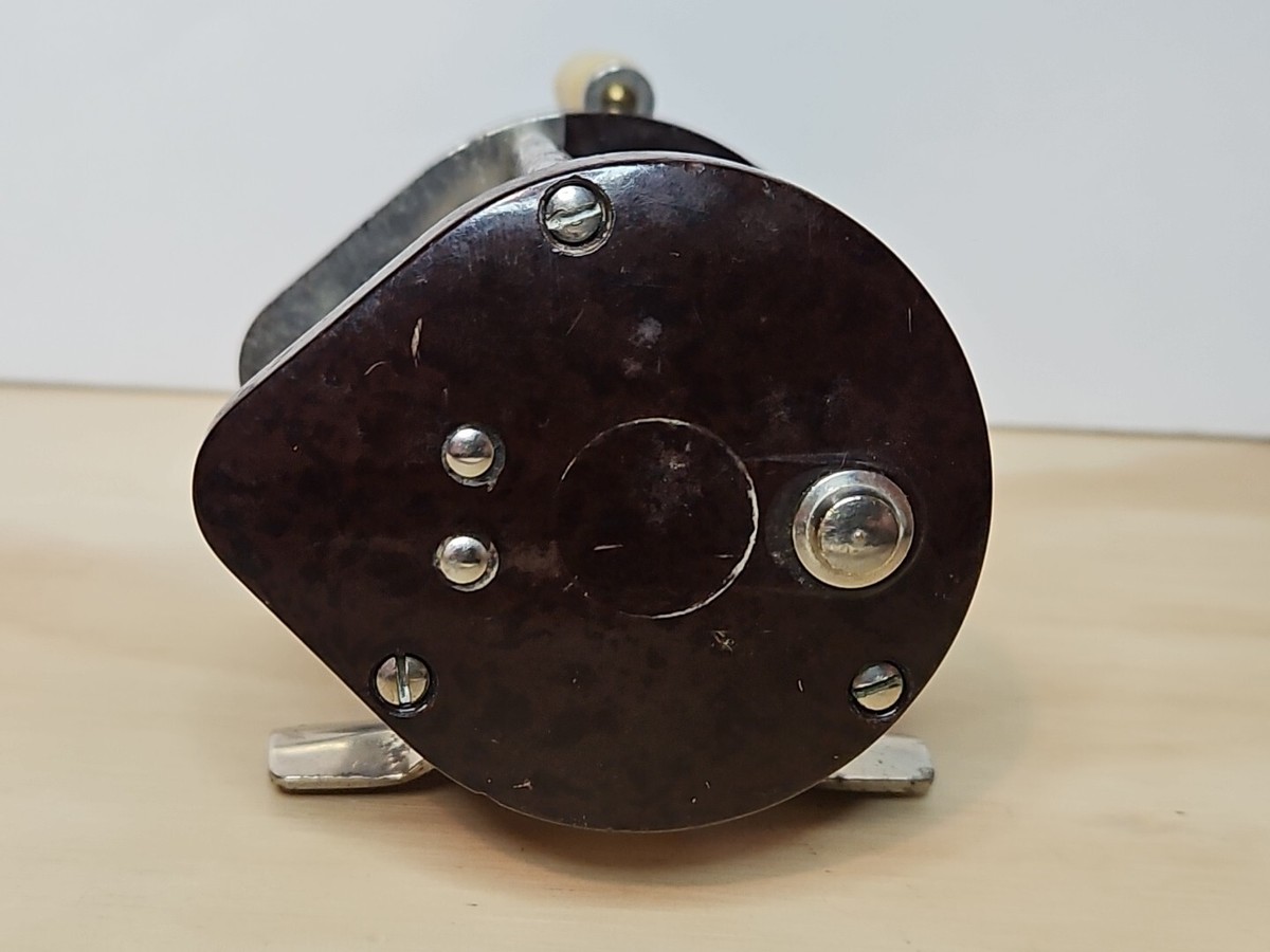 FISHING REEL Vintage Ocean City 21 Bait Caster Mottled Red